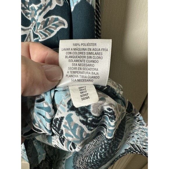 Charter Club Blouse Plus Size 2X Blue Floral Button Roll Tab Sleeve Abstract - Picture 10 of 15